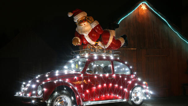 Car Christmas Décor Illegal