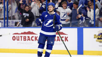 Lightning Rally Past Hurricanes