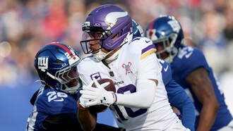 Vikings Edge Giants