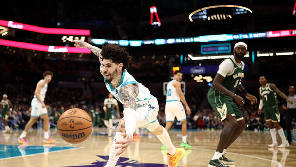 Warriors vs. Hornets Predictions, Odds & Stats – Dec. 31