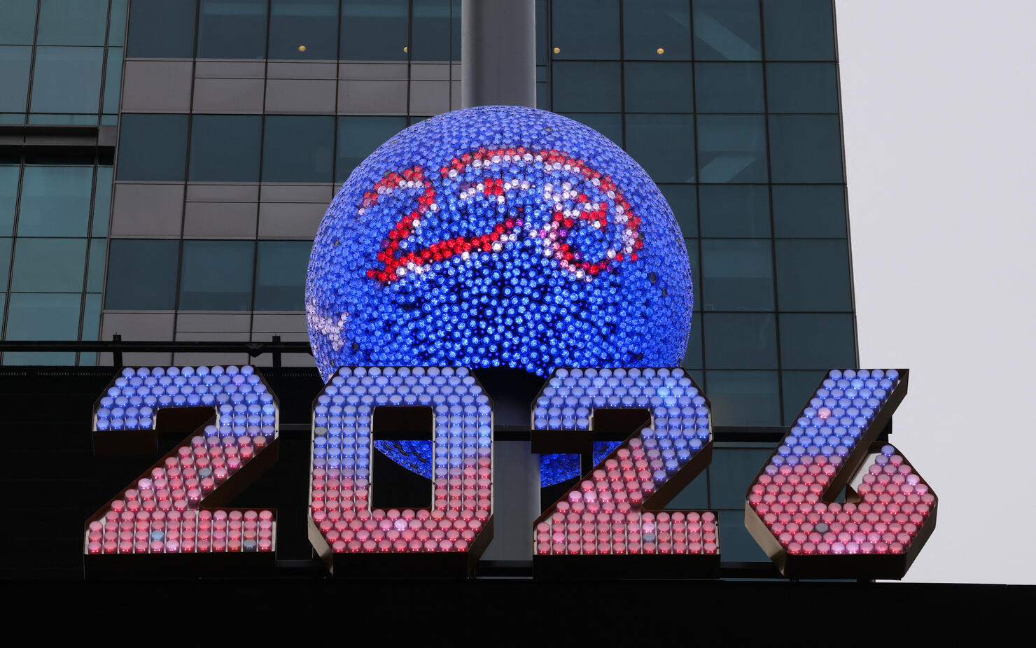 US-LIFESTYLE-HOLIDAY-NEW YEARS