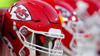 Chiefs Visit Raiders In Week 18