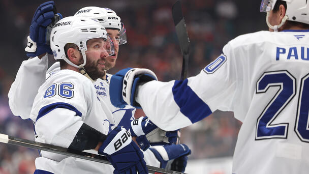 Lightning Beat Kings For Sixth Straight Win