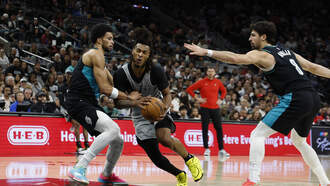 Trail Blazers Wrangle Spurs