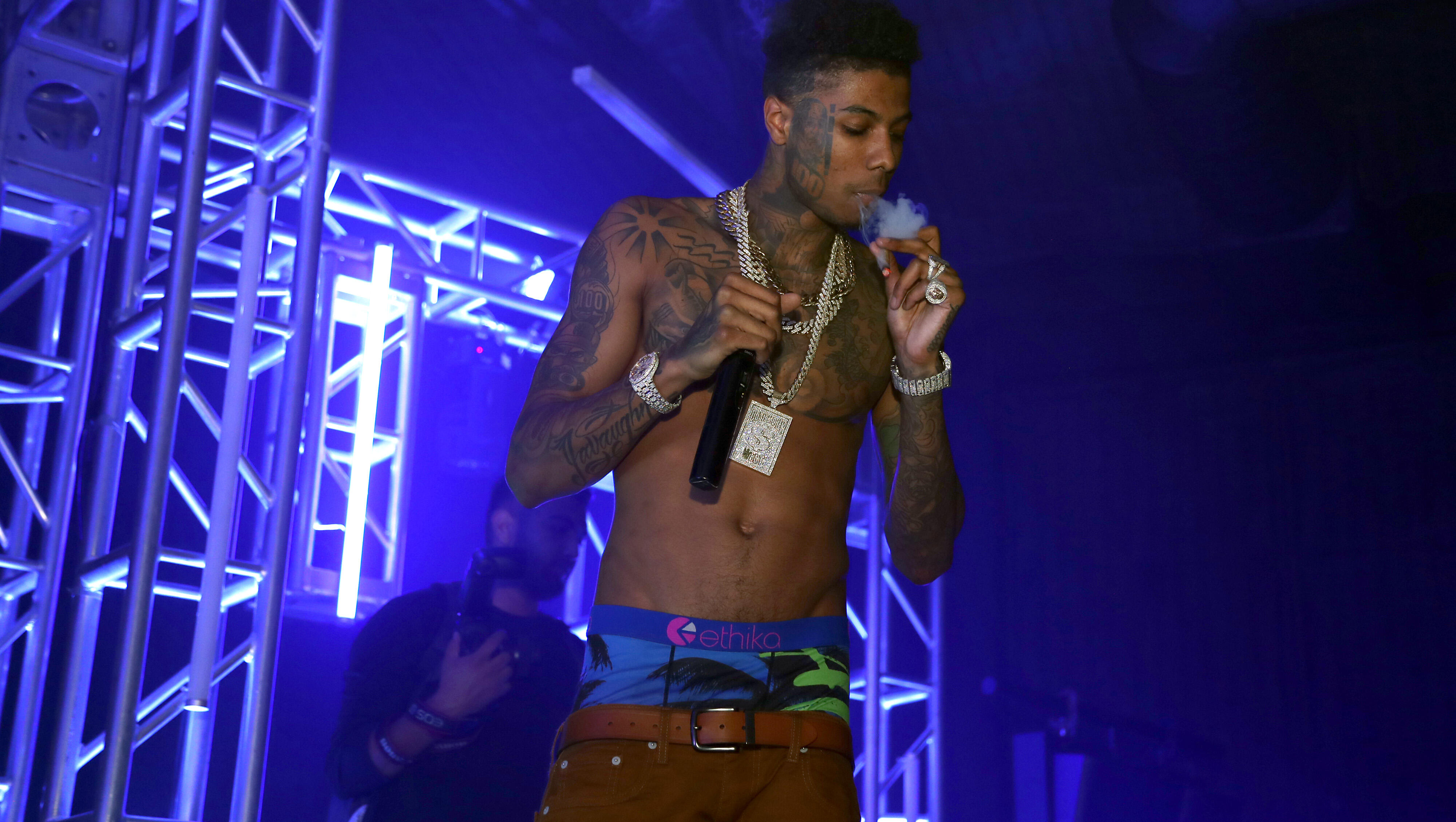 Blueface's Daughter Threatens To Call The Police On Him While Playing 