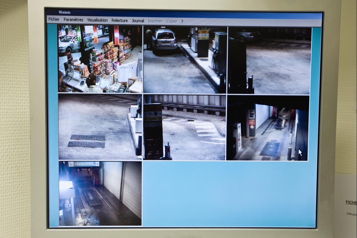 Screen dispaying images captured by surveillance camera