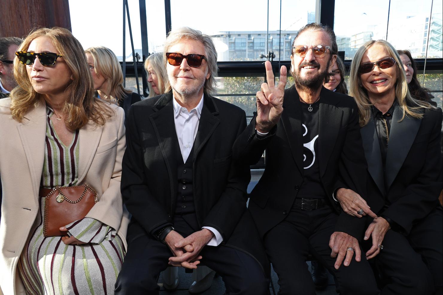 Stella McCartney : Front Row - Paris Fashion Week - Womenswear Fall/Winter 2024-2025