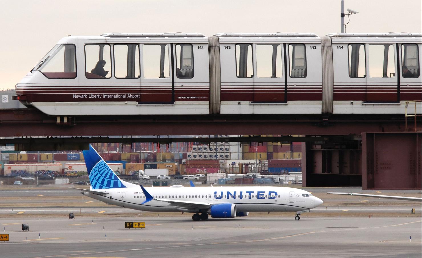 US-AVIATION-FAA-TRAVEL