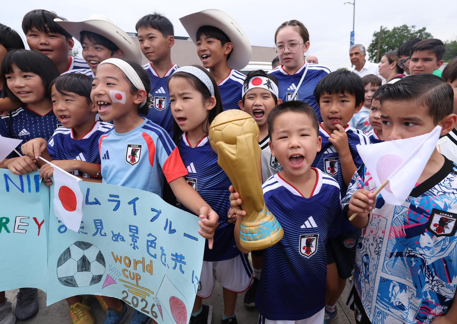 FBL-WC-2026-TRAINING-JPN-FANS