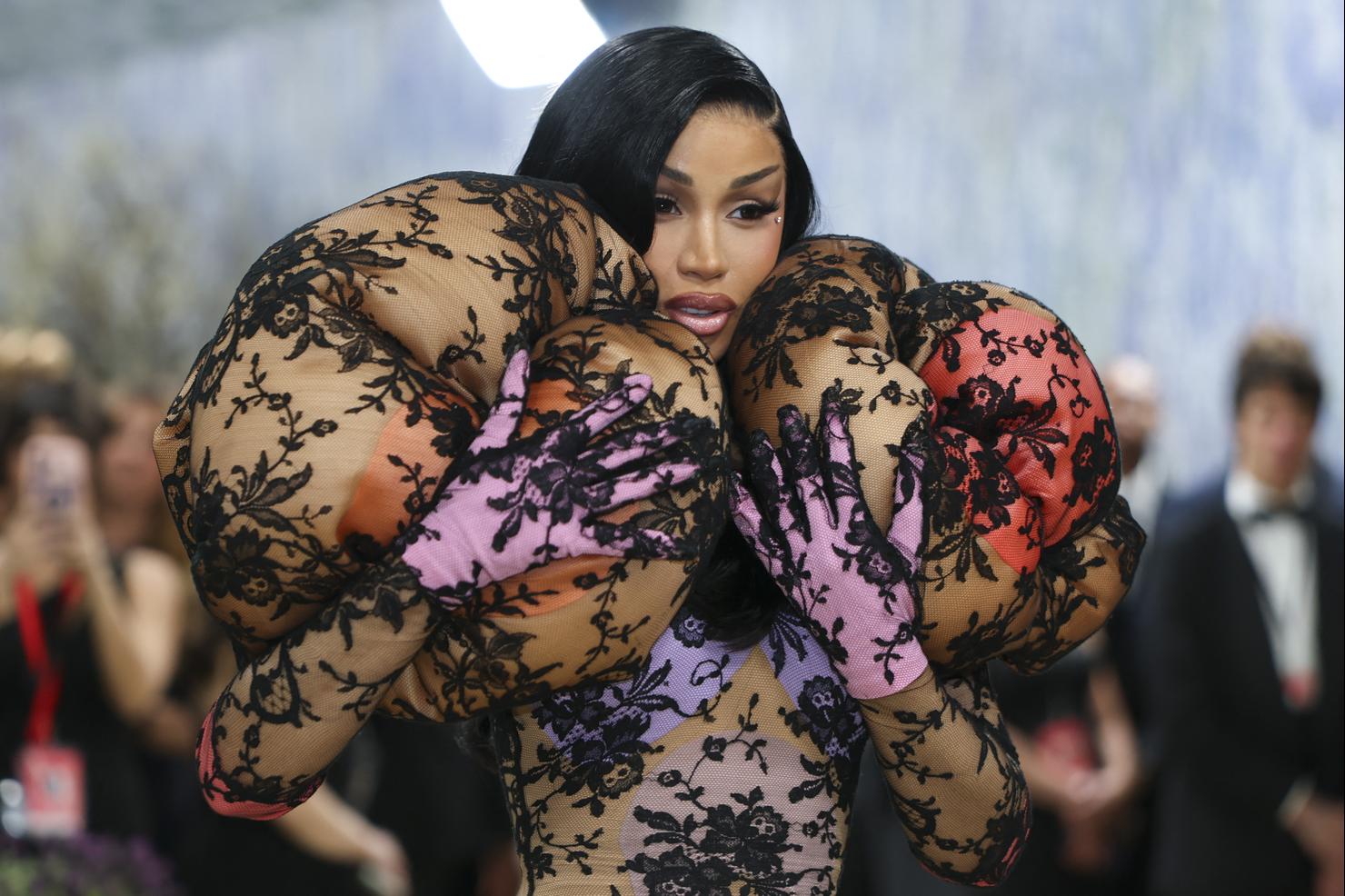 TOPSHOT-US-ENTERTAINMENT-FASHION-CELEBRITY-MUSEUM-METGALA