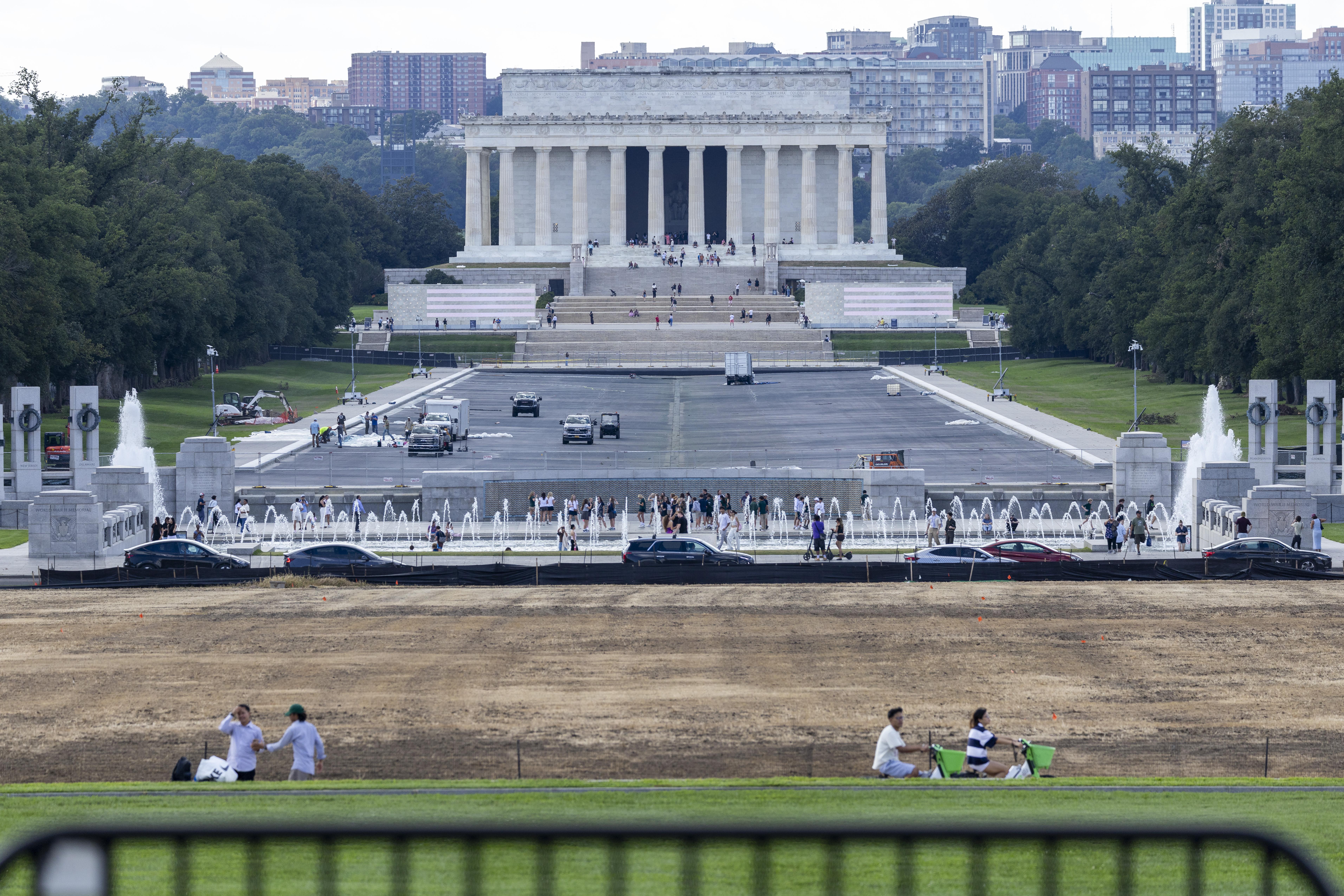 Trump Says DC Reflecting Pool Repairs Finish This Week | iHeart