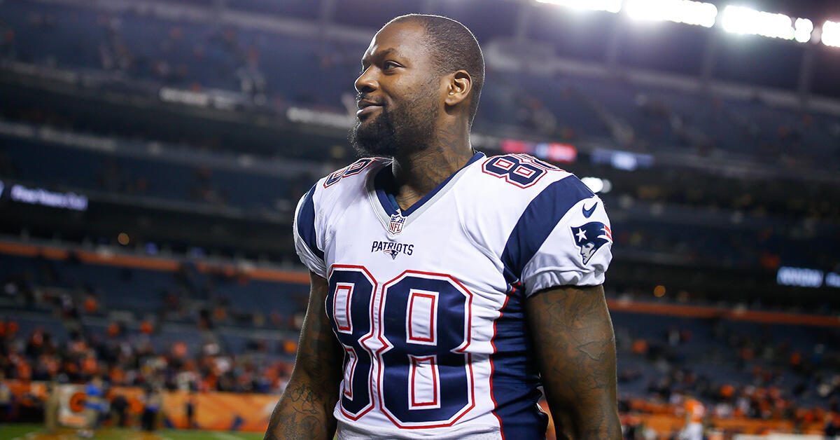 Martellus Bennett Plans To Sell Patriots Super Bowl Ring - Thumbnail Image