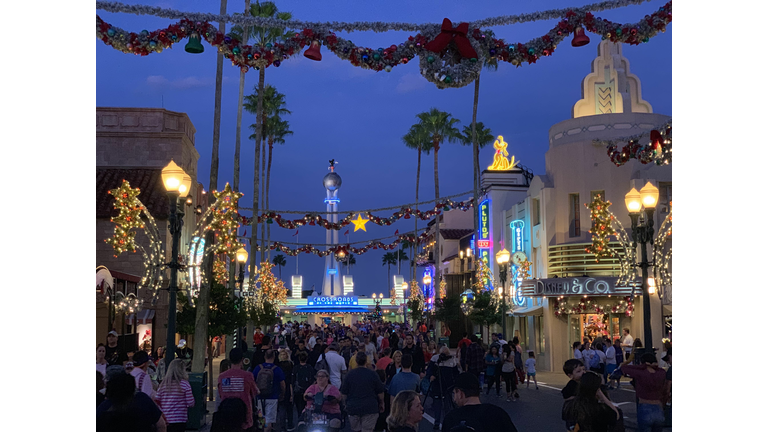 WDW The Gift of Magic Holiday Event