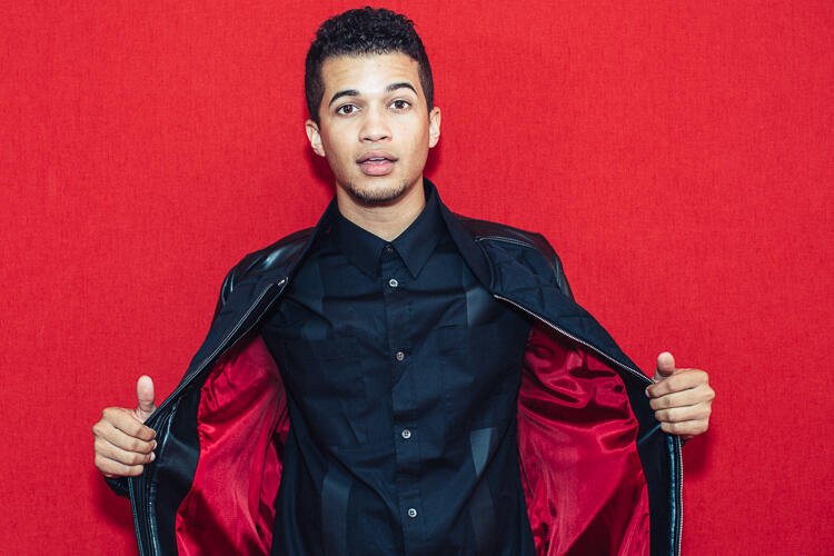 Jordan Fisher stunned after receiving portrait of him as a God of High  School character - Dexerto