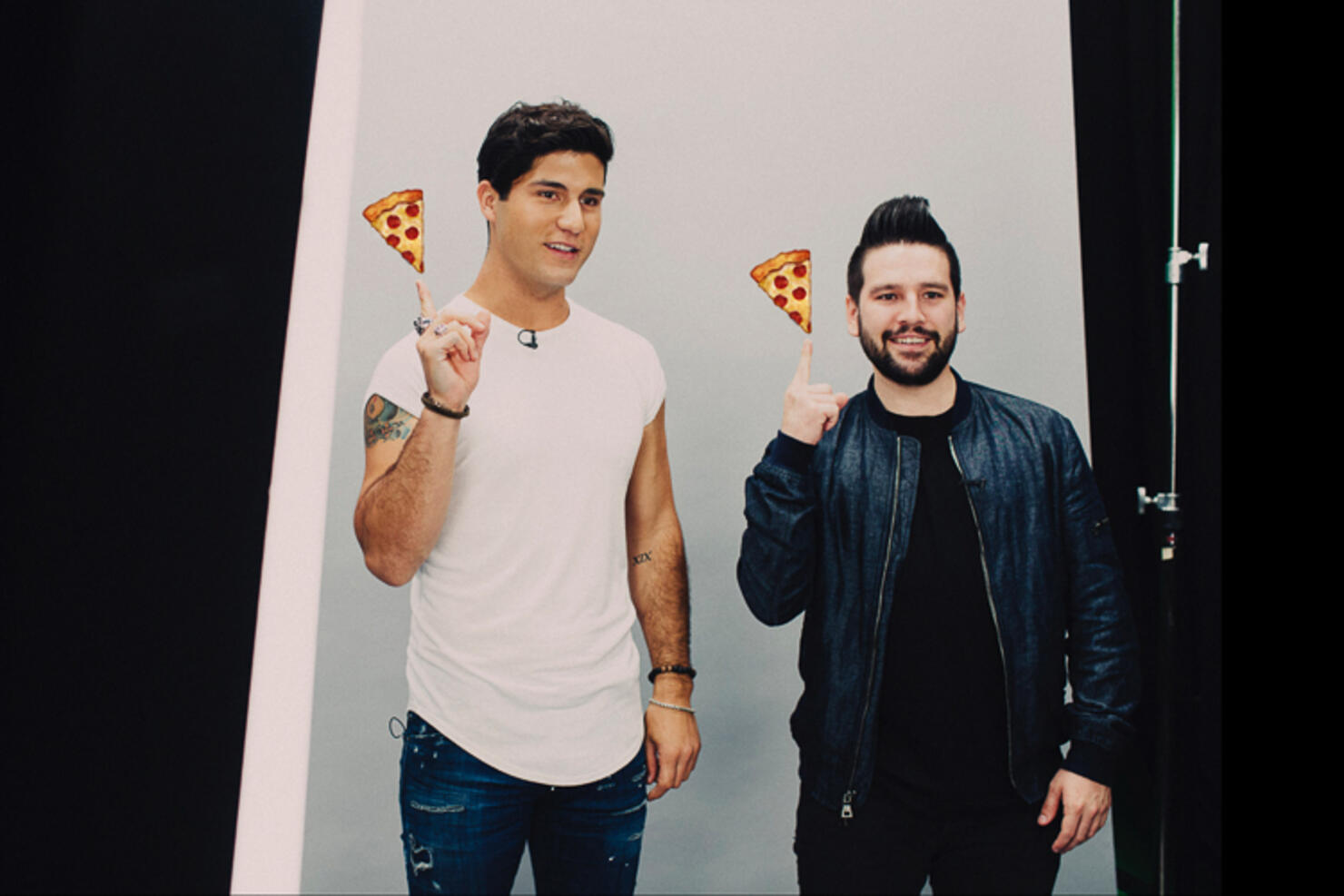 Dan + Shay Emoji
