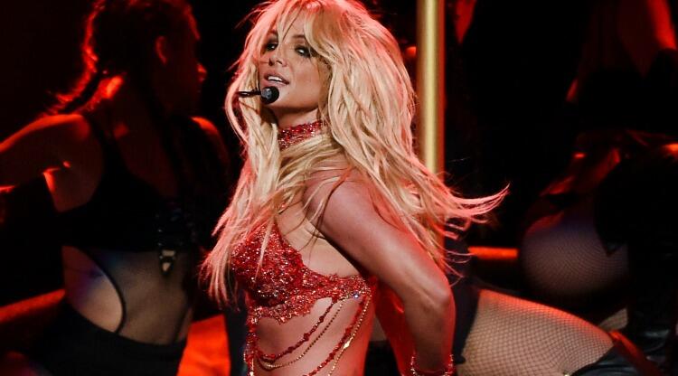onstage during the 2016 Billboard Music Awards at T-Mobile Arena on May 22, 2016 in Las Vegas, Nevada.