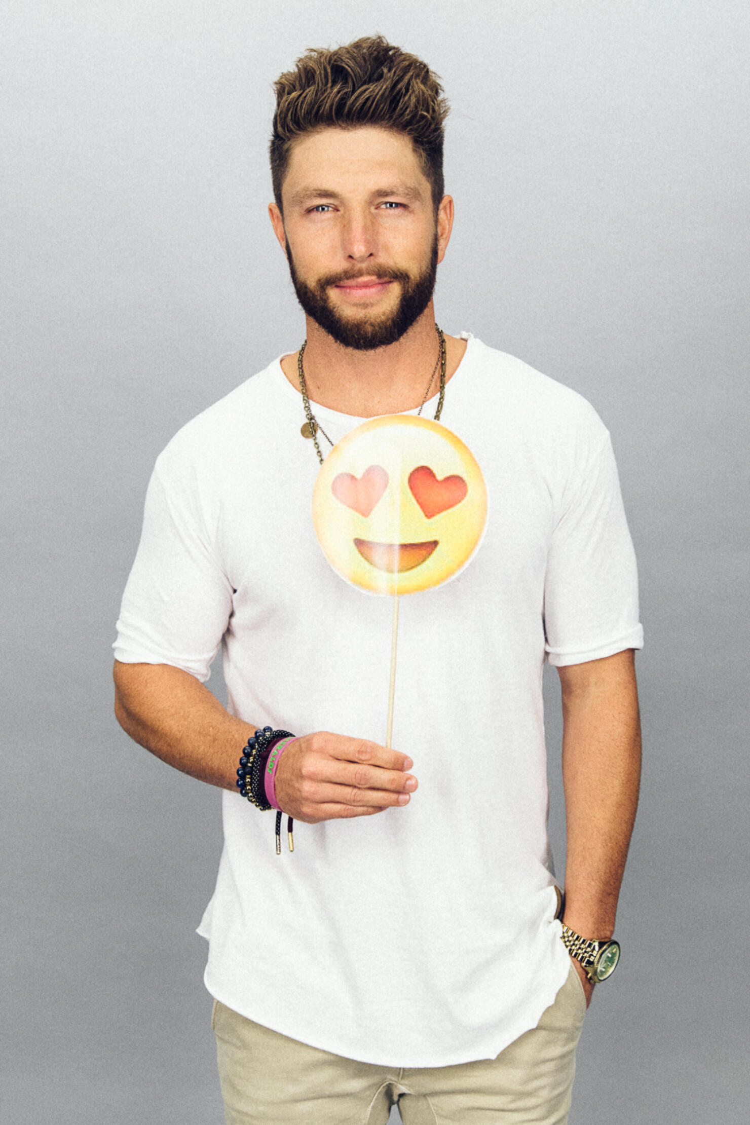 Chris Lane Loves His Girlfriend