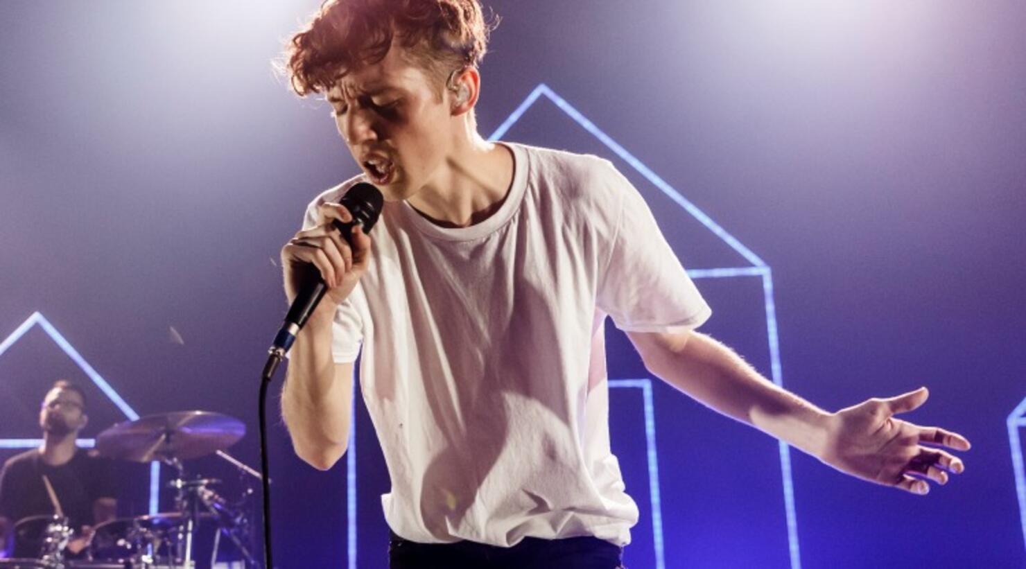 Troye Sivan's Handling His Almost-Nude Photo Scandal Like A Pro | iHeart