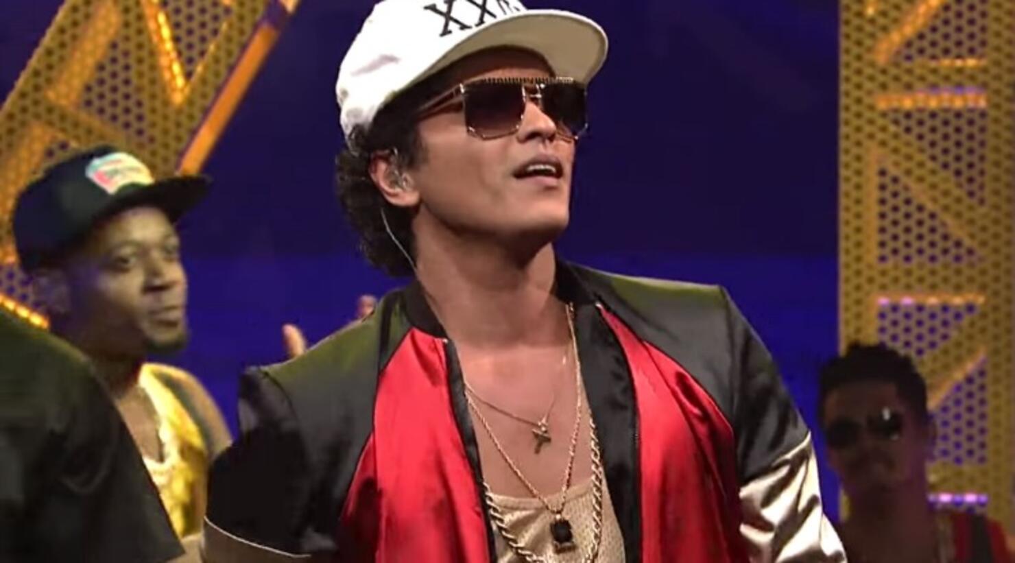 ♫ Bruno Mars