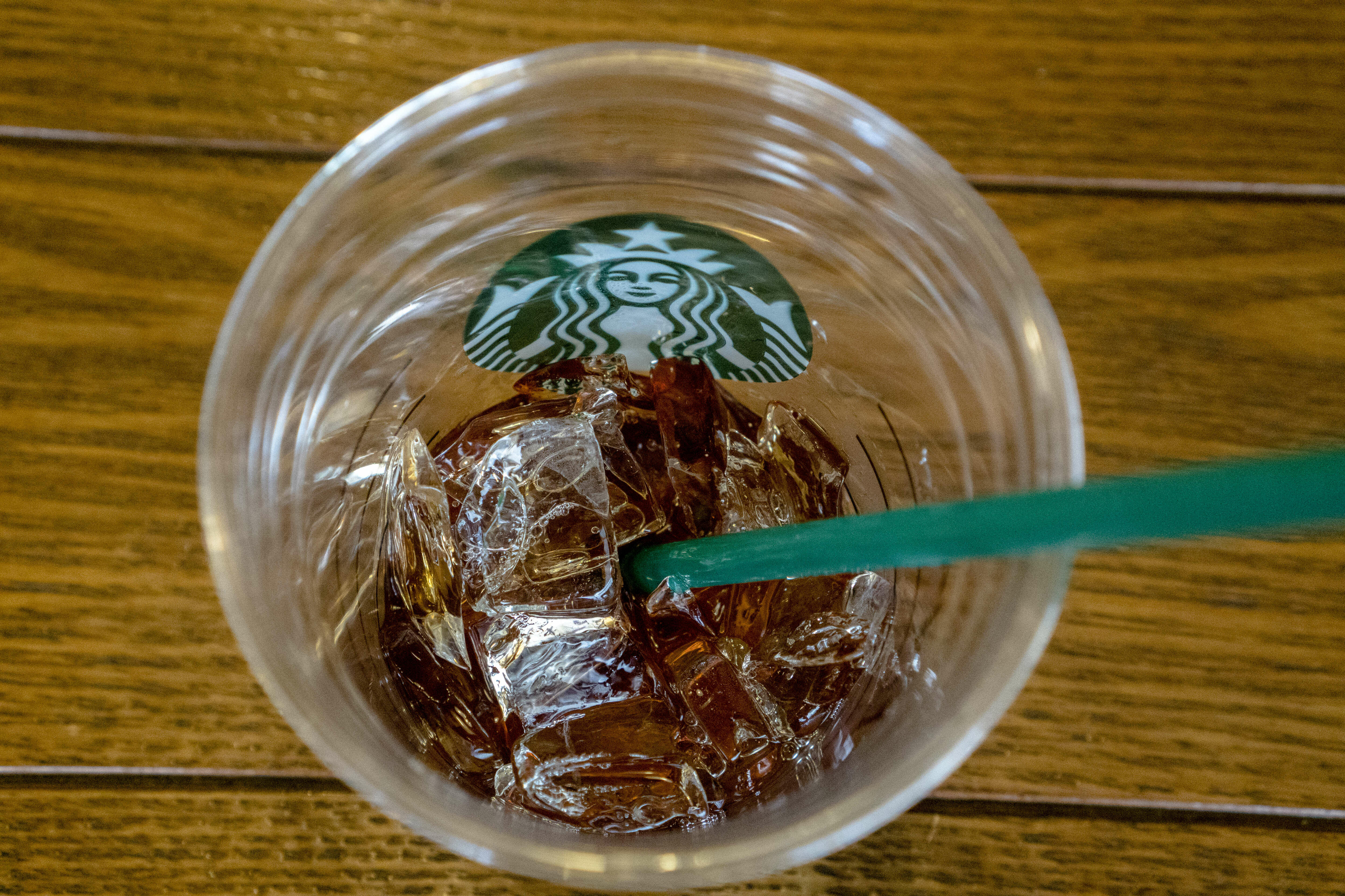 WEIFANG, SHANDONG PROVINCE, CHINA - 2016/08/31: Icy drink in Starbucks coffee shop.  During the third quarter 2016, Starbucks China had $768.2 million in sales, a growth of 17% compared to the prior period. (Photo by Zhang Peng/LightRocket via Getty Images)
