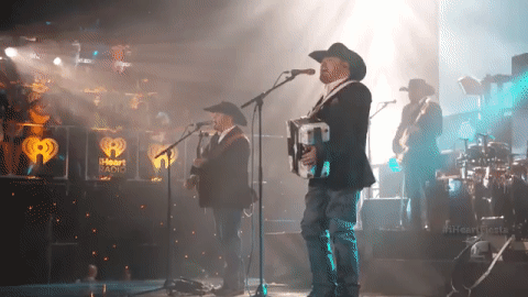 Intocable GIF