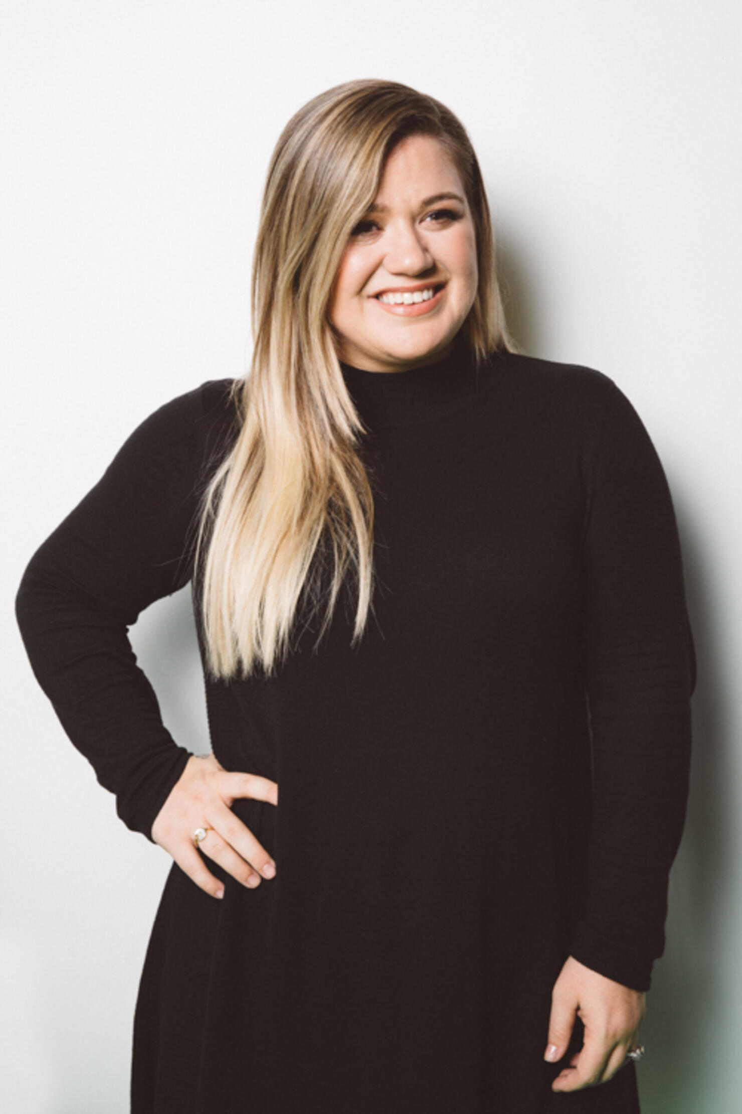 Kelly Clarkson Photoshoot