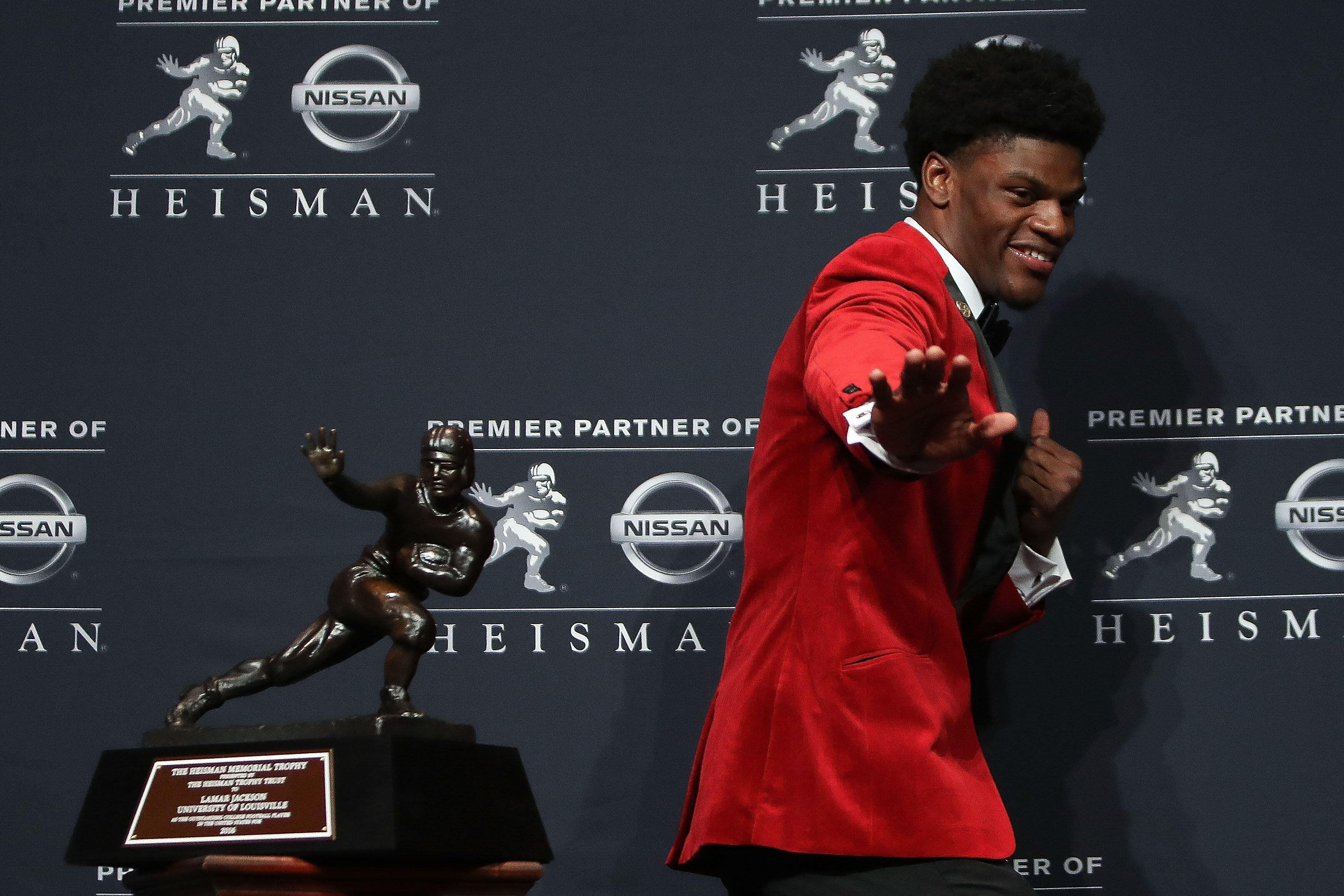 Louisville's Lamar Jackson Wins Heisman Trophy iHeart