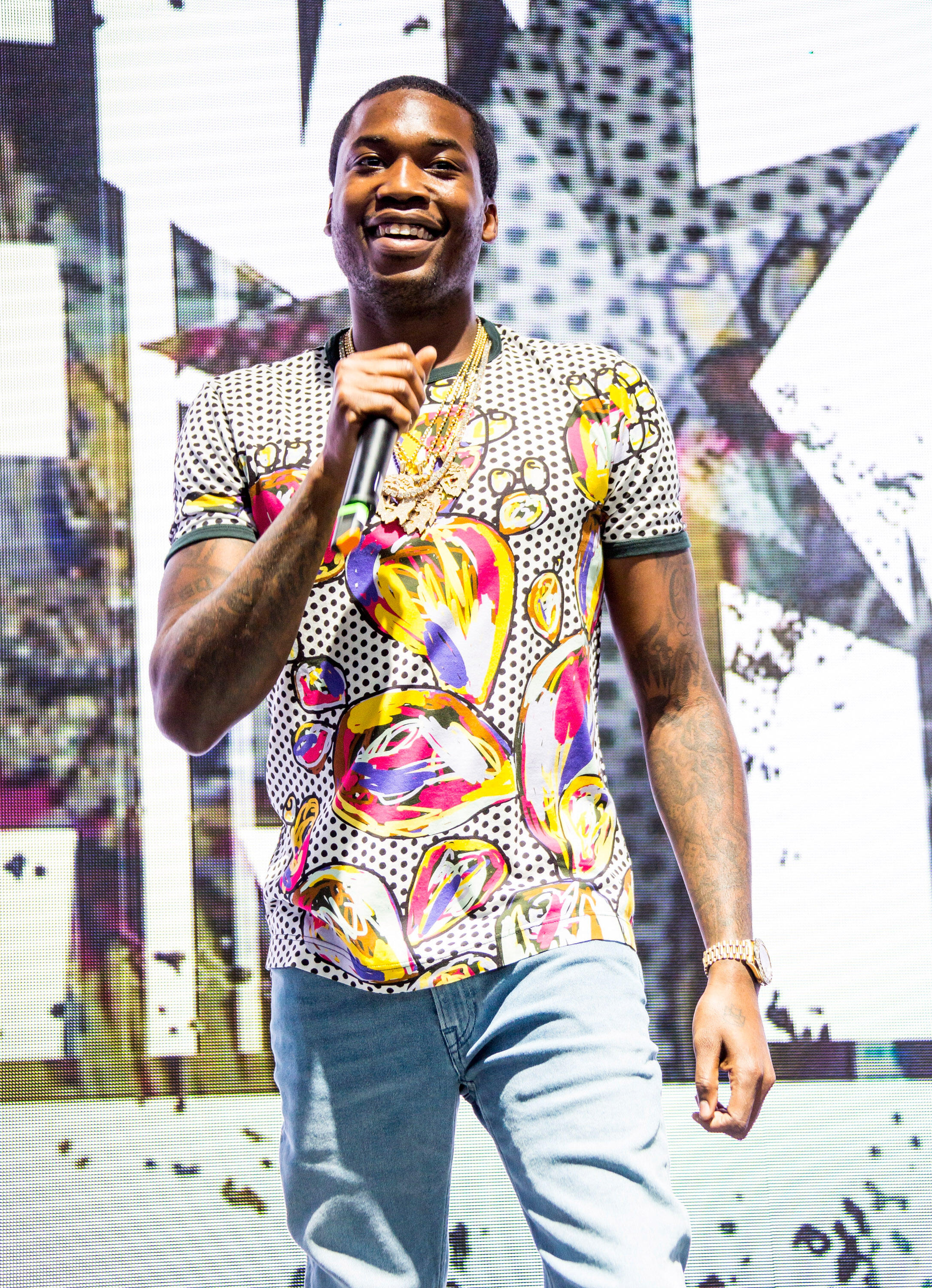 CLARKSTON, MI - JULY 31:  Rapper Meek Mill performs at DTE Energy Center during The Pinkprint Tour on July 31, 2015 in Clarkston, Michigan.  (Photo by Scott Legato/Getty Images)