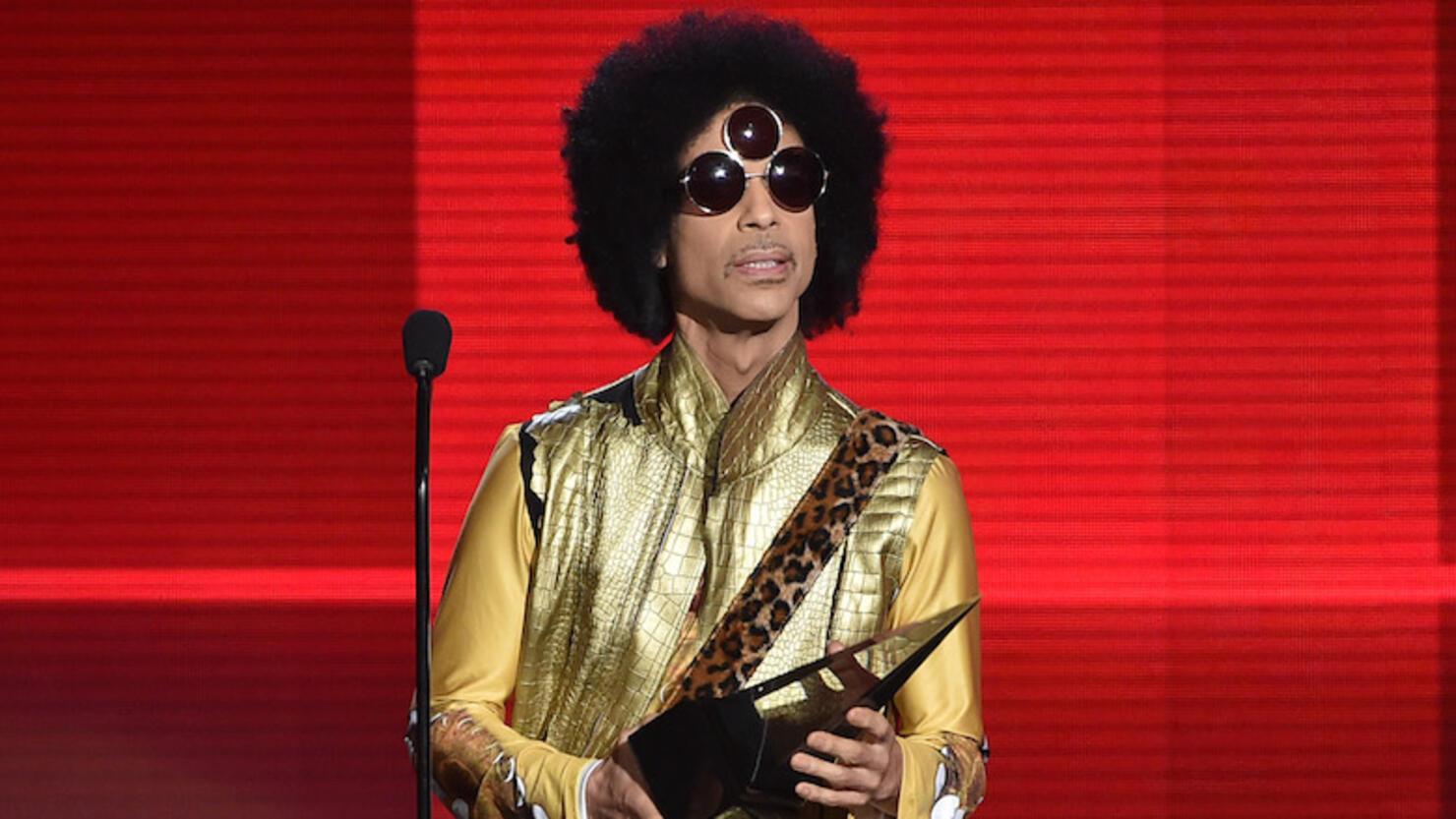 2015 American Music Awards - Show