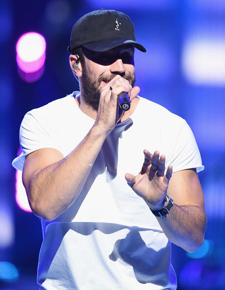LAS VEGAS, NV - SEPTEMBER 23:  Recording artist Sam Hunt performs onstage at the 2016 iHeartRadio Music Festival at T-Mobile Arena on September 23, 2016 in Las Vegas, Nevada.  (Photo by Kevin Winter/Getty Images)