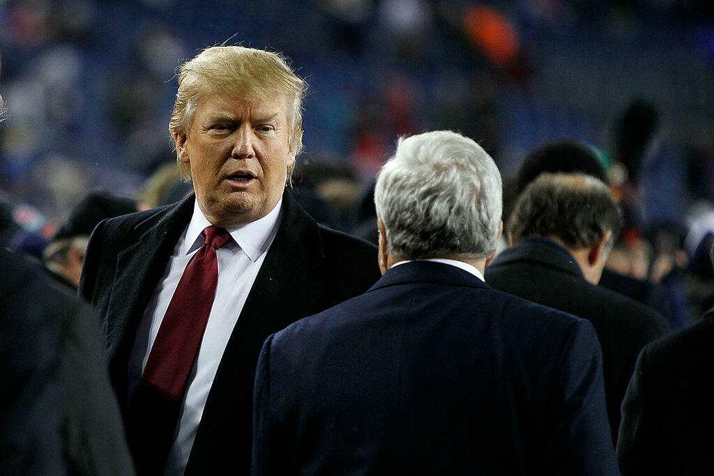 FOXBORO, MA - DECEMBER 06:  Real estate tycoon Donald Trump talks with Patriots' team owner RObert Kraft on the sidelines as of the New England Patriots and the New York Jets warm up prior to their game at Gillette Stadium on December 6, 2010 in Foxboro, 