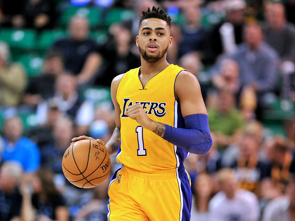SALT LAKE CITY, UT - OCTOBER 28: D'Angelo Russell #1 of the Los Angeles Lakers controls the ball during their game against the Utah Jazz at Vivint Smart Home Arena on October 28, 2016 in Salt Lake City, Utah. NOTE TO USER: User expressly acknowledges and agrees that, by downloading and or using this photograph, User is consenting to the terms and conditions of the Getty Images License Agreement. (Photo by Gene Sweeney Jr/Getty Images)