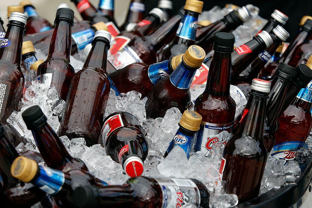 TAMPA, FL - FEBRUARY 01:  A detailed picture of bottles of beer before Super Bowl XLIII between the Arizona Cardinals and the Pittsburgh Steelers on February 1, 2009 at Raymond James Stadium in Tampa, Florida.  (Photo by Jamie Squire/Getty Images)