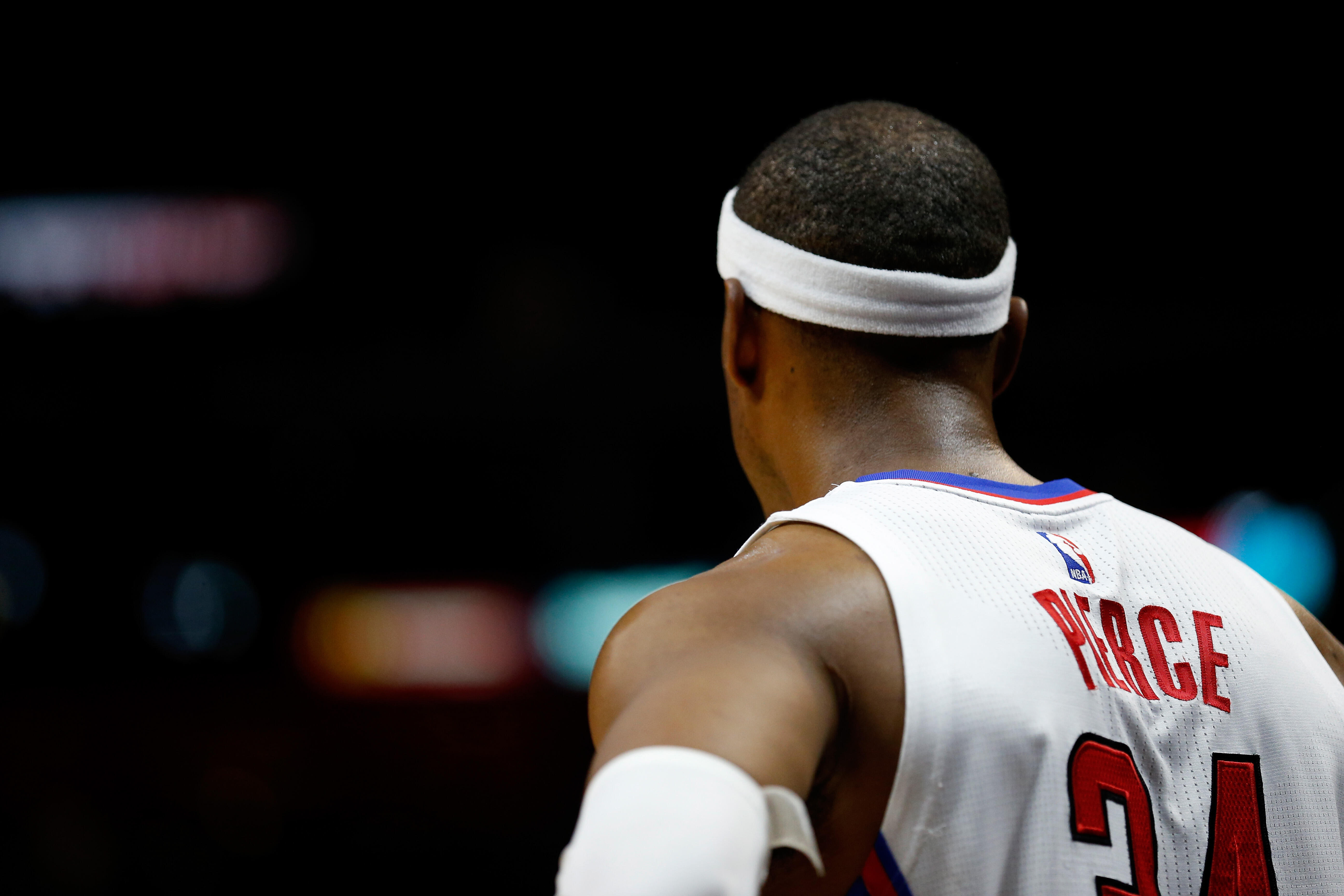 LOS ANGELES, CA - NOVEMBER 19: Paul Pierce #34 of the Los Angeles Clippers looks on during a game against the Golden State Warriors at Staples Center on November 19, 2015 in Los Angeles, California. NOTE TO USER: User expressly acknowledges and agrees tha