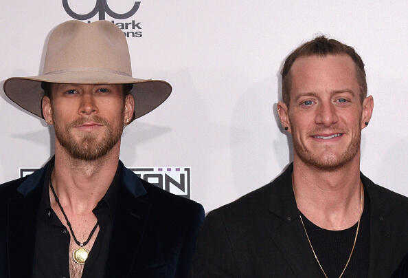 LOS ANGELES, CA - NOVEMBER 20:  Musicians Tyler Hubbard (R) and Brian Kelley of Florida Georgia Line arrive at the 2016 American Music Awards at Microsoft Theater on November 20, 2016 in Los Angeles, California.  (Photo by C Flanigan/Getty Images)