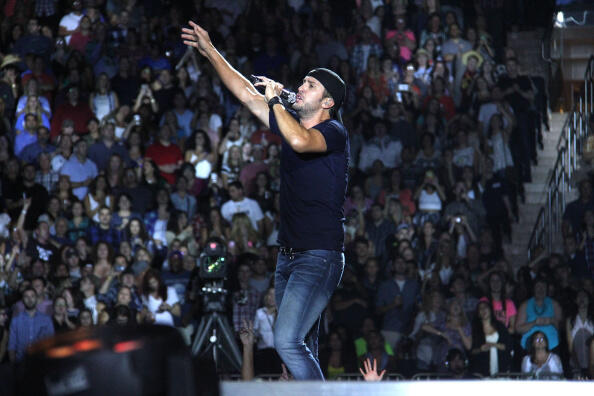 NEW YORK, NY - SEPTEMBER 12:  Luke Bryan performs at Madison Square Garden on September 12, 2014 in New York City.  (Photo by Laura Cavanaugh/Getty Images)