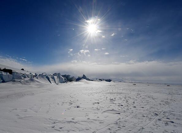 A frozen section of the Ross Sea at the Scott Base in Antarctica on November 12, 2016.   Kerry is travelling to Antarctica, New Zealand, Oman, the United Arab Emirates, Morocco and will attend the APEC summit in Peru later in the month. / AFP / POOL / Mark RALSTON        (Photo credit should read MARK RALSTON/AFP/Getty Images)