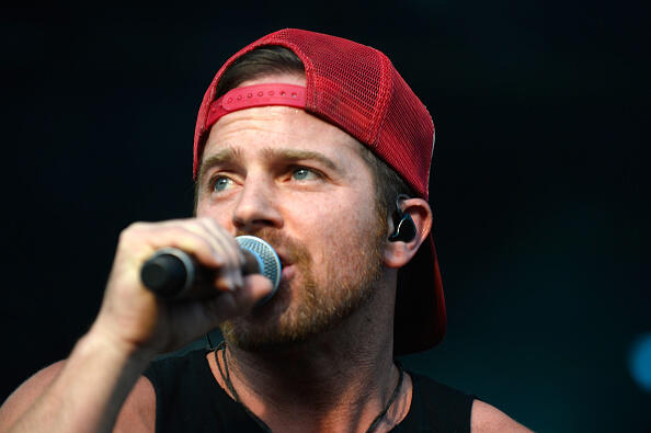 LAS VEGAS, NEVADA - APRIL 03:  Singer Kip Moore performs onstage during the 4th ACM Party For A Cause Festival at the Las Vegas Festival Grounds on April 3, 2016 in Las Vegas, Nevada.  (Photo by Bryan Steffy/Getty Images for ACM)