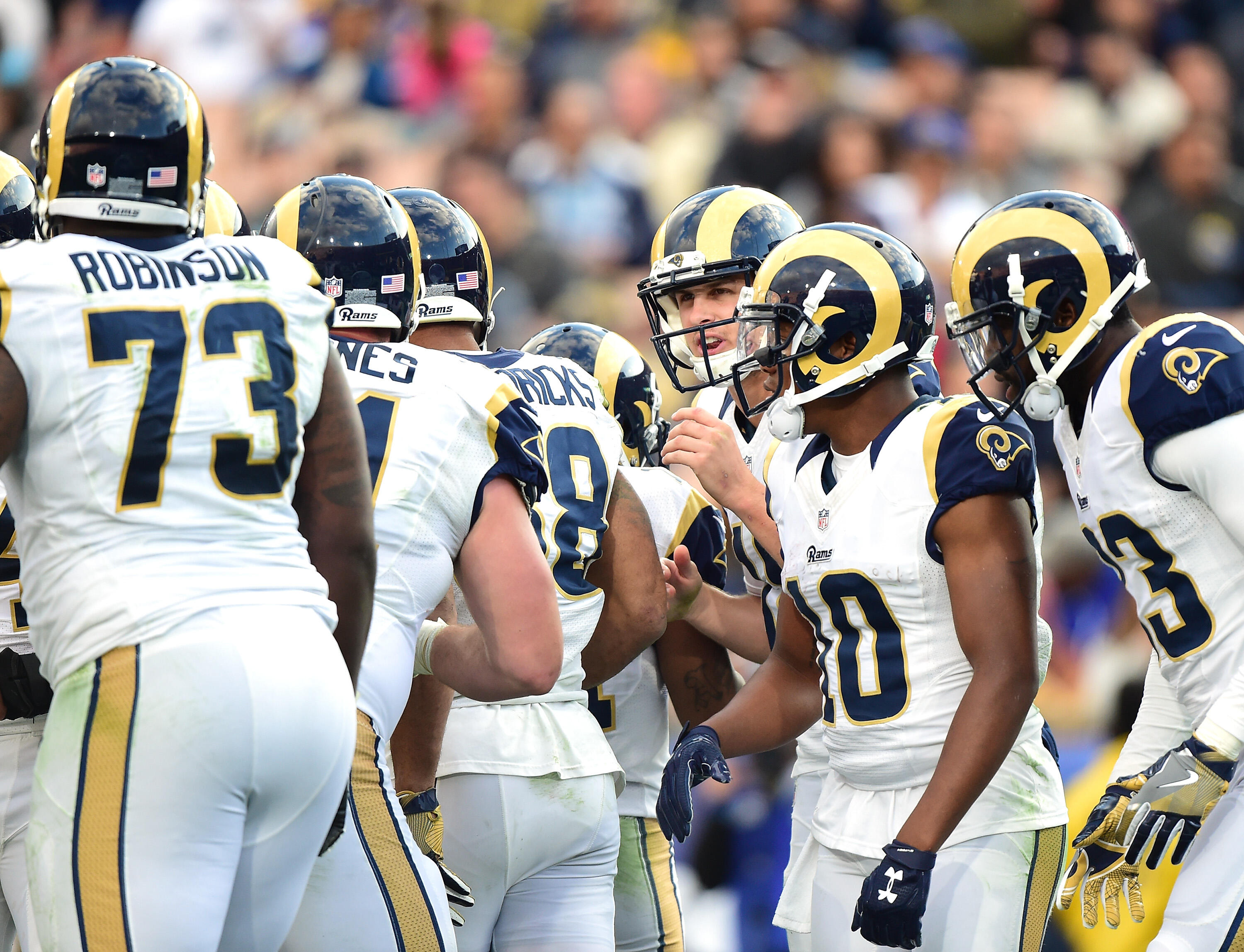 LOS ANGELES, CA - JANUARY 01:  Jared Goff #16 of the Los Angeles Rams calls a play during the game against the Arizona Cardinals at Los Angeles Memorial Coliseum on January 1, 2017 in Los Angeles, California.  (Photo by Harry How/Getty Images)