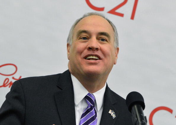NEW YORK, NY - APRIL 09:  New York State Comptroller Tom Dinapoli attends Century 21 Department Store Expansion Ribbing Cutting Ceremony at Century 21 on April 9, 2013 in New York City.  (Photo by Slaven Vlasic/Getty Images)