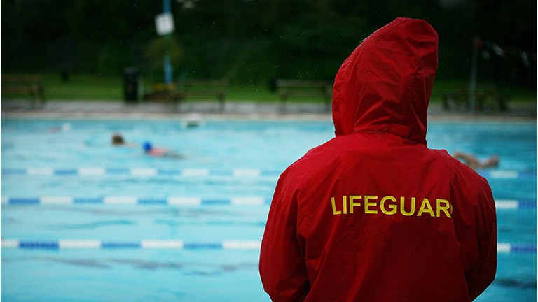 London's Outdoor Swimming Pools