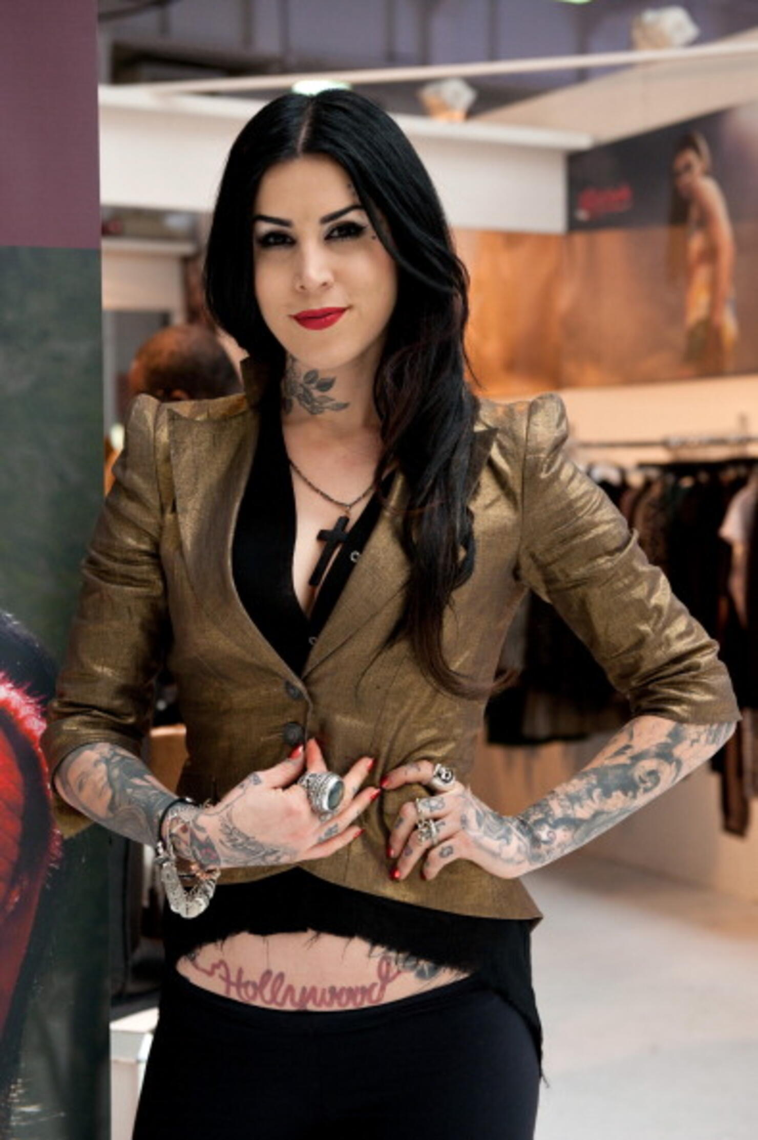 Kat Von Dee Launches Her New A/W Collection 'Wolf Like Me by Kat Von D LA'