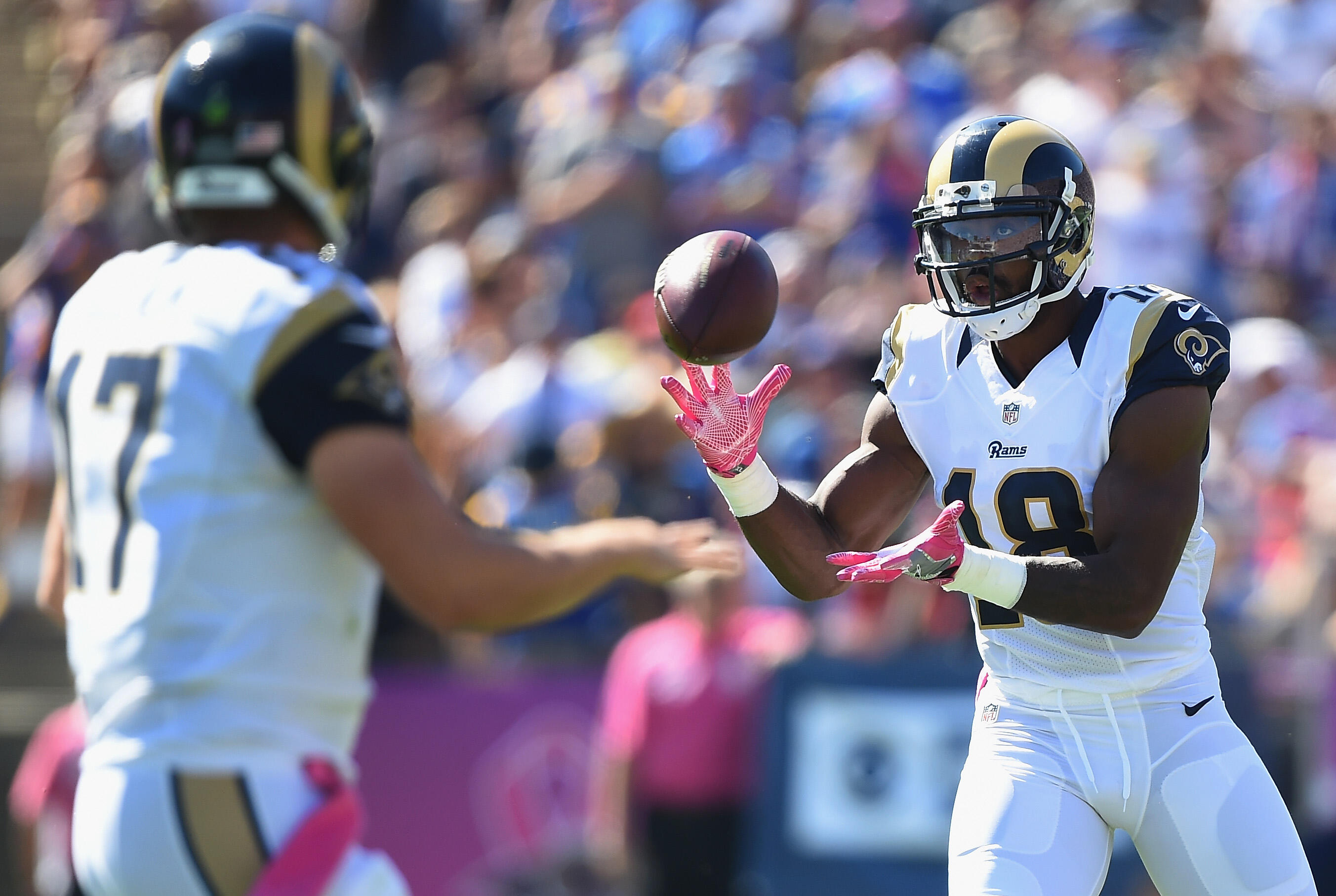 LOS ANGELES, CA - OCTOBER 09:  Kenny Britt #18 of the Los Angeles Rams catches a pass for a first down from quarterback Case Keenum #17 during the first quarter of the game against the Buffalo Bills at the Los Angeles Memorial Coliseum on October 9, 2016 