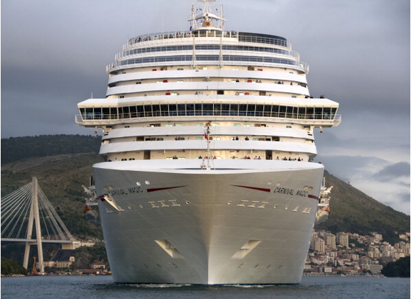 Carnival Magic Departs Dubrovni