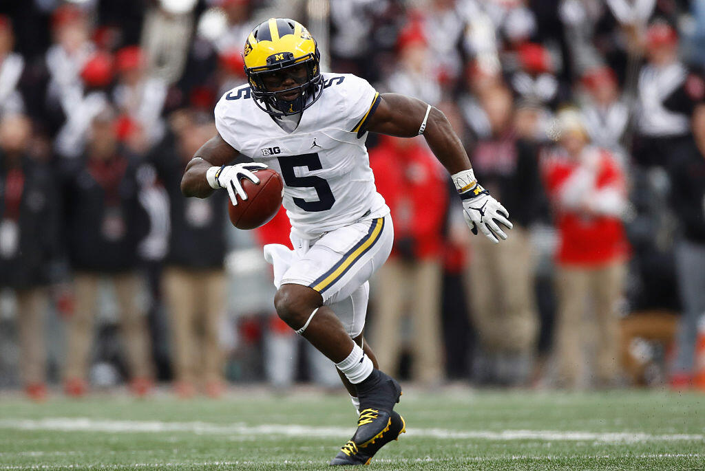 COLUMBUS, OH - NOVEMBER 26:   Jabrill Peppers #5 of the Michigan Wolverines runs after intercepting a pass from J.T. Barrett #16 of the Ohio State Buckeyes during the second half of their game at Ohio Stadium on November 26, 2016 in Columbus, Ohio.  (Photo by Gregory Shamus/Getty Images)