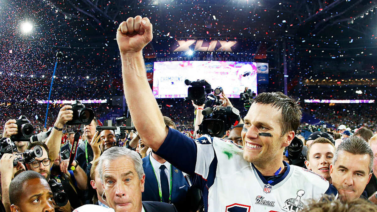 Tom Brady jersey: Thief took a selfie with Brady and bragged about it -  Sports Illustrated