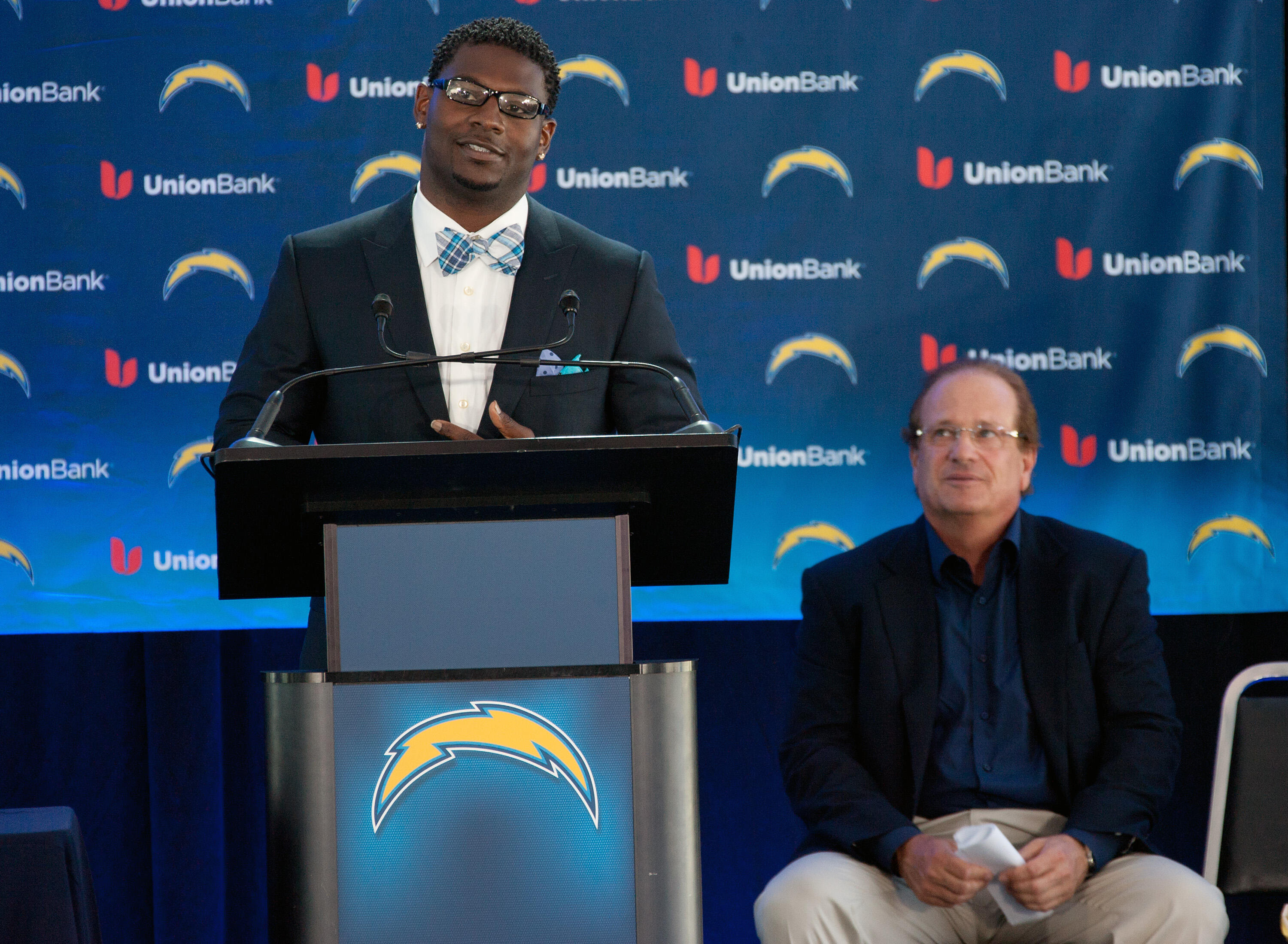 SAN DIEGO, CA - JUNE 18:  LaDainian Tomlinson with San Diego Chargers owner Dean Spanos announces his retirement from professional football, after signing a one-day contract with the San Diego Chargers and being immediately released by the club, at Qualco