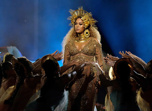 LOS ANGELES, CA - FEBRUARY 12:  Singer Beyonce performs during The 59th GRAMMY Awards at STAPLES Center on February 12, 2017 in Los Angeles, California.  (Photo by Larry Busacca/Getty Images for NARAS)