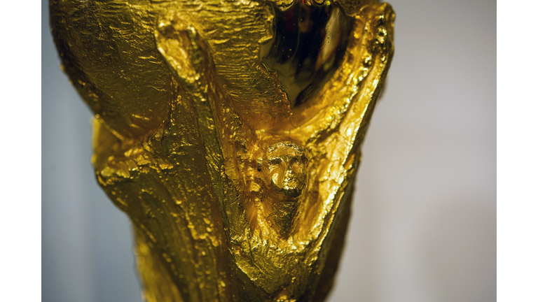 FBL-WC2014-BRAZIL-TROPHY