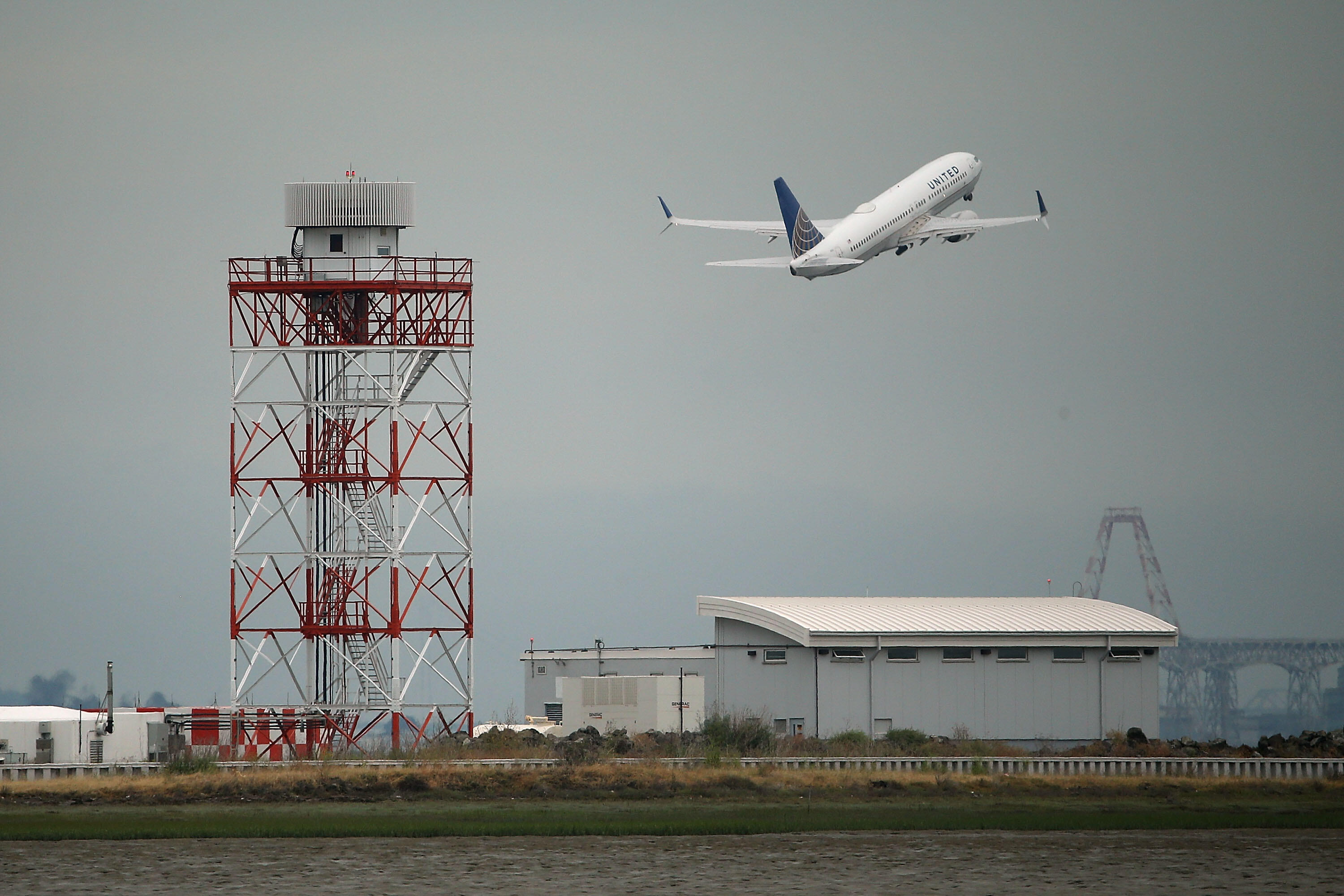 SAN FRANCISCO, CA - JUNE 10:  A United Airlines plane takes off from San Francisco International Airport on June 10, 2015 in San Francisco, California.  The Environmental Protection Agency is taking the first steps to start the process of regulating green